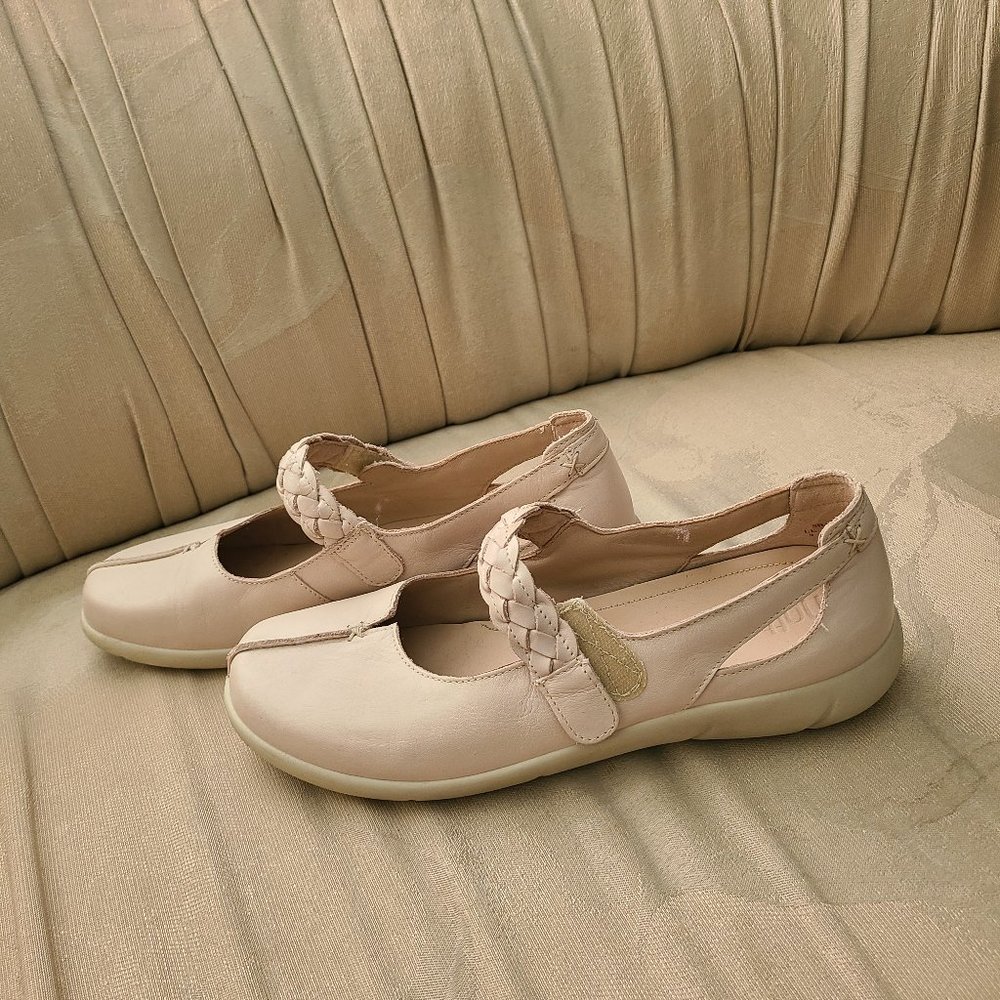 Hotter made in England leather maryjane